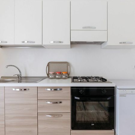Sant'Elia Prestige Apartment With Balcony Palermo Bagian luar foto